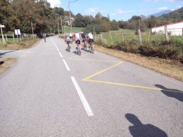 le peloton s'éloigne...
