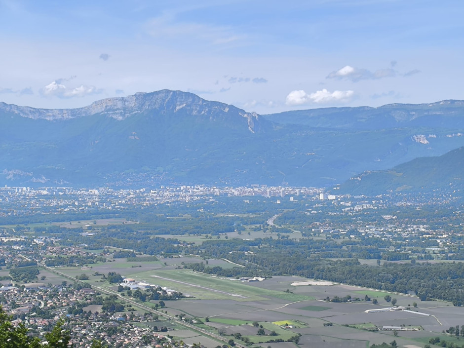Vue sur Grenoble et le Vercors